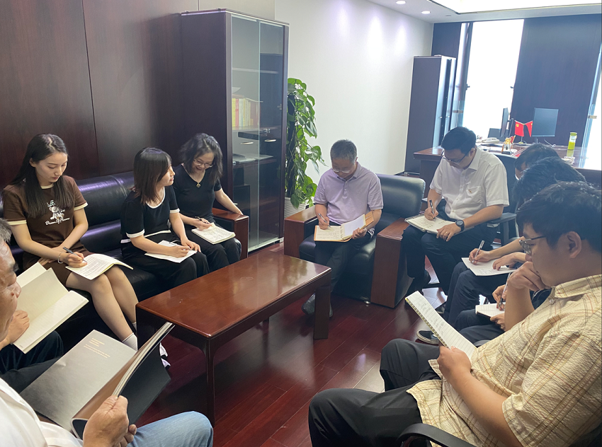 酷暑下鋼價陷“冰點” 運行中心保穩控風險